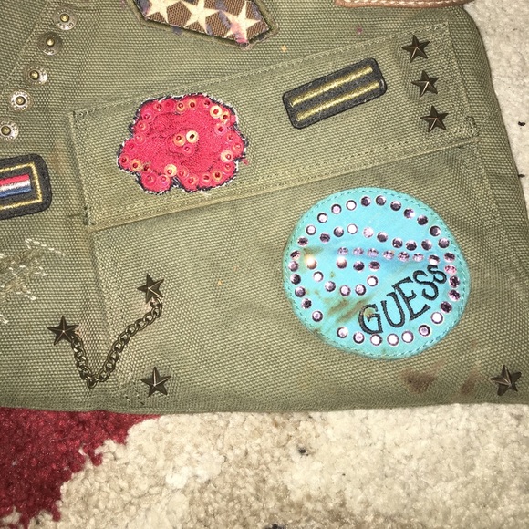 Pre loved guess shoulder bag - Picture 2 of 4