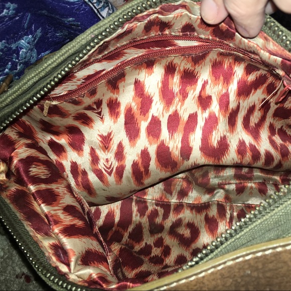 Pre loved guess shoulder bag - Picture 4 of 4