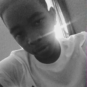 Meet your Posher, Louis