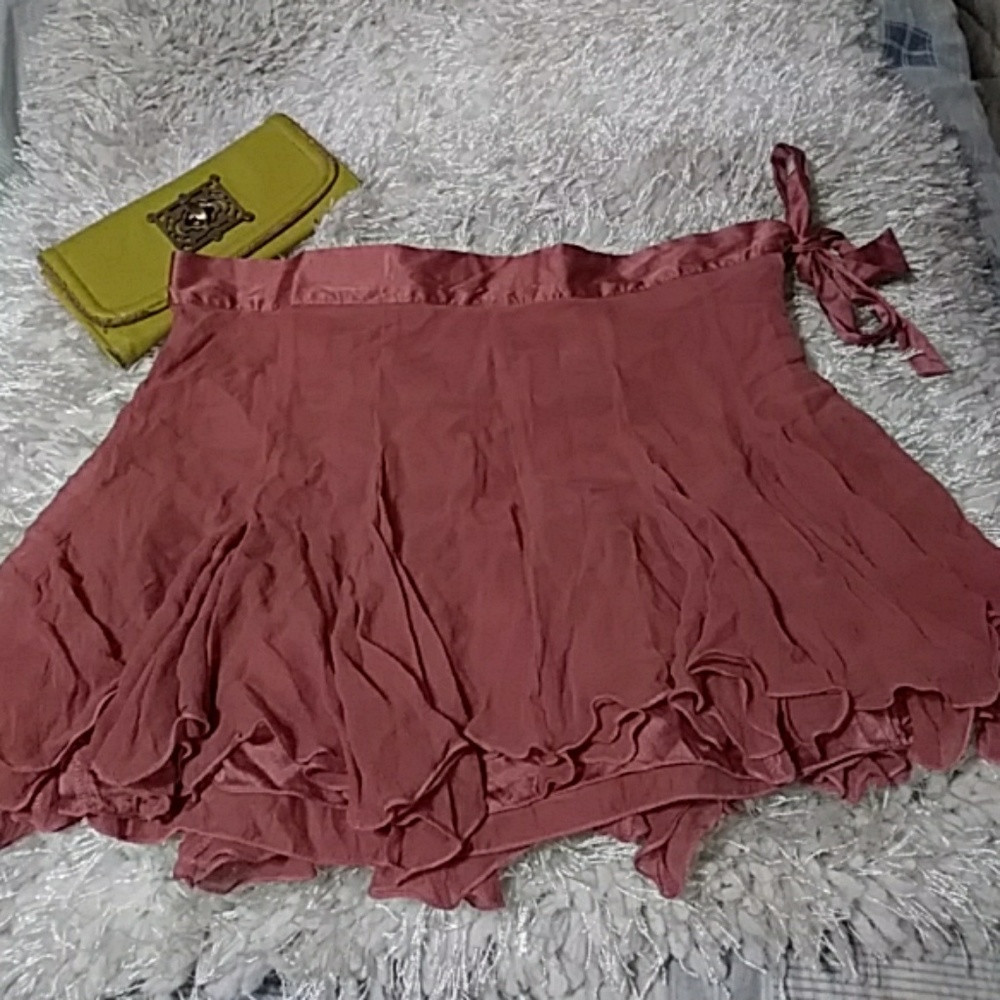 Forever 21 flirty skirt 💕