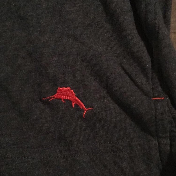 Tommy Bahama Men's Cotton Blend T-shirt V-Neck - Picture 3 of 4