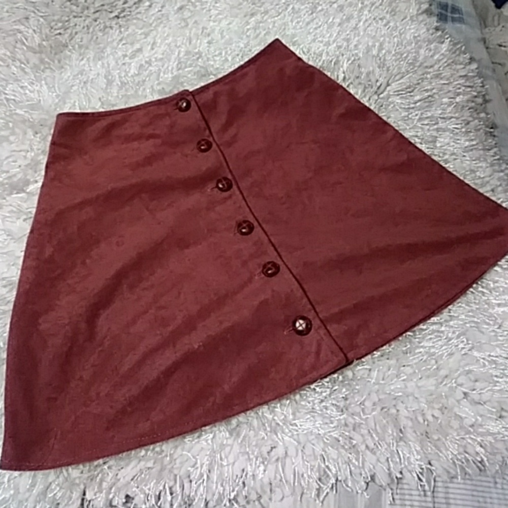 Brown short skirt