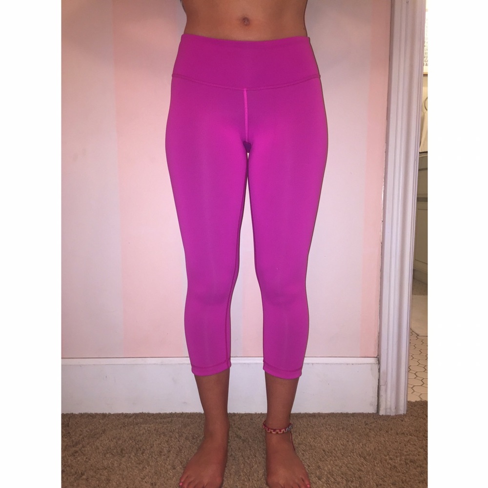 LULULEMON WUNDER UNDER CROP