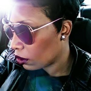 Meet your Posher, Carla