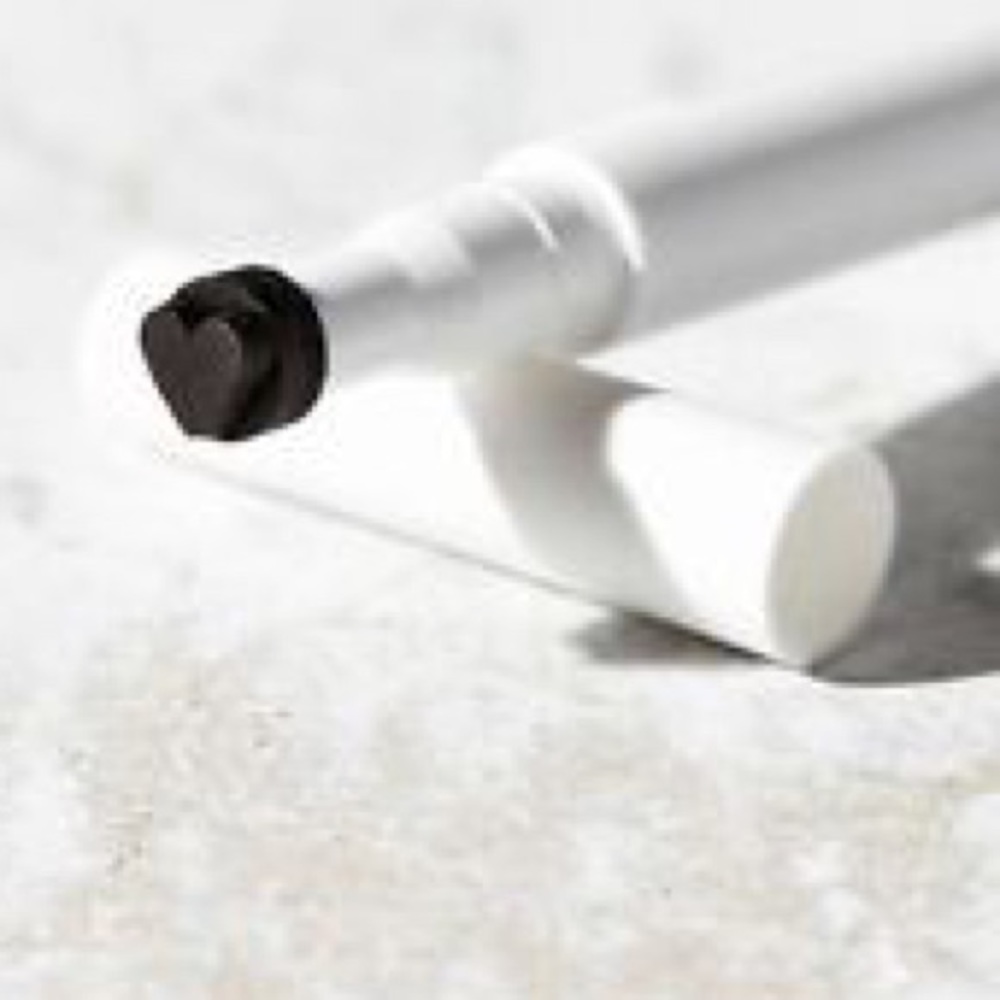 Milk Makeup Heart Tattoo Stamp Stick - Picture 2 of 5