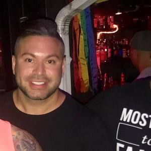 Meet your Posher, Jerrick