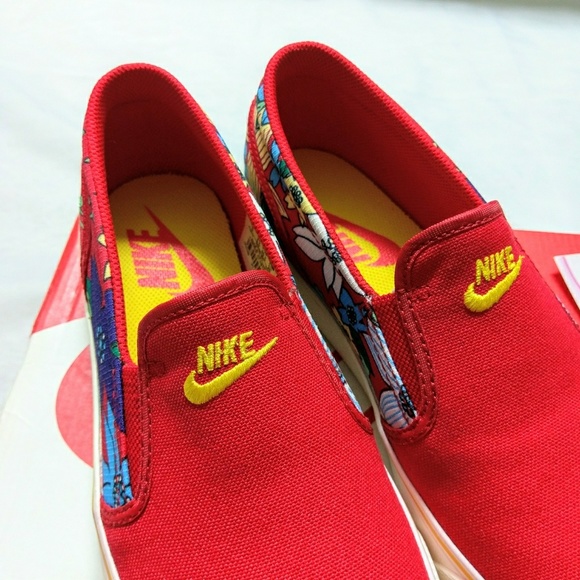 🌷FINAL PRICE🌷 NWOB NIKE Slip On sz 10 runs small - Picture 7 of 7