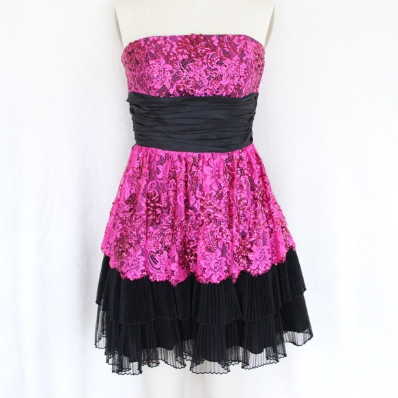 Betsey Johnson Sequined Lace Twinklebelle Dress - Picture 2 of 8