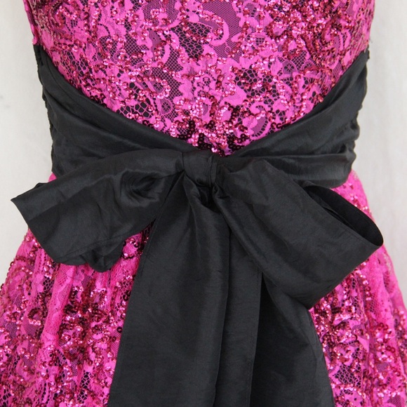 Betsey Johnson Sequined Lace Twinklebelle Dress - Picture 5 of 8