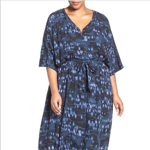 Melissa McCarthy - MIDI dress