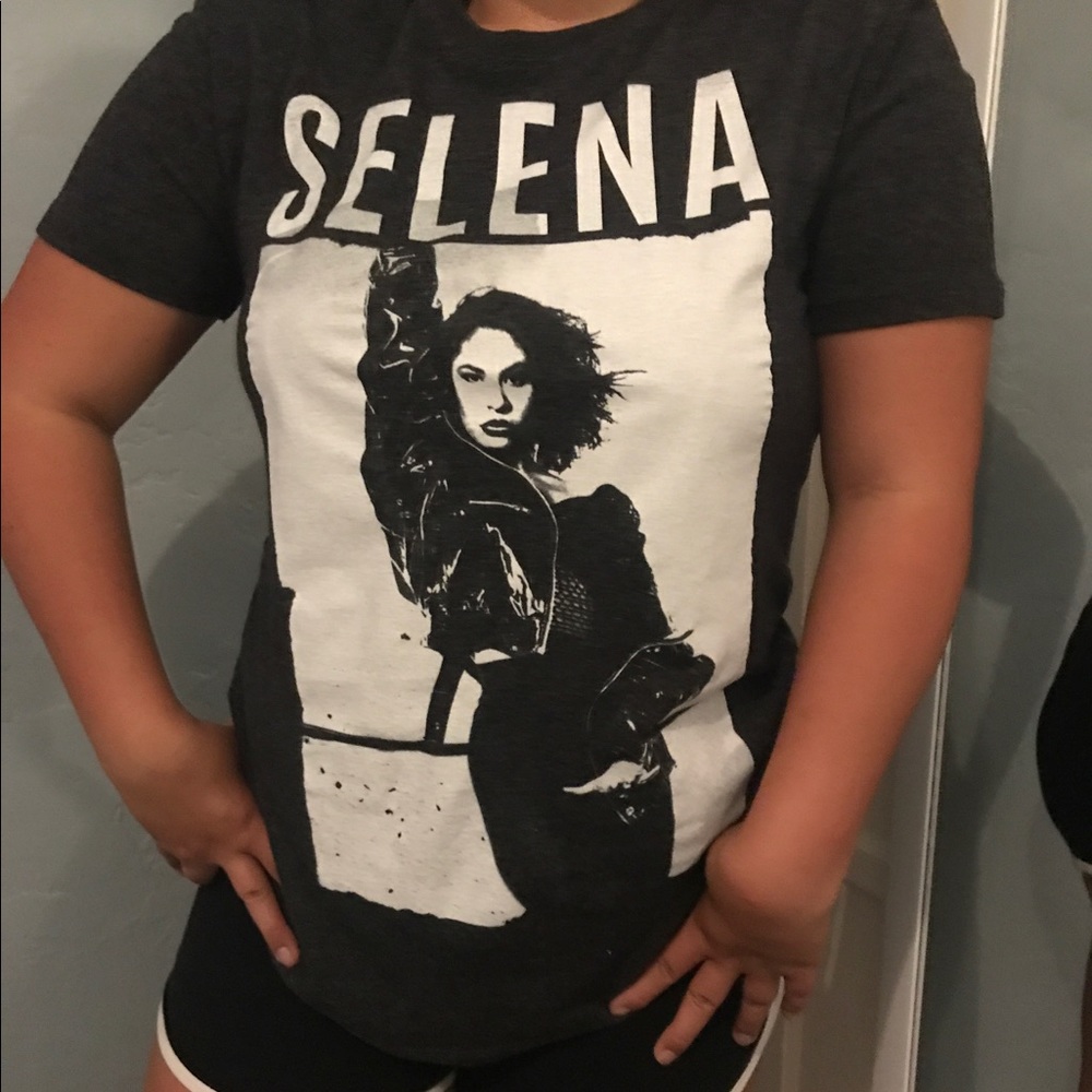 'Selena' tee