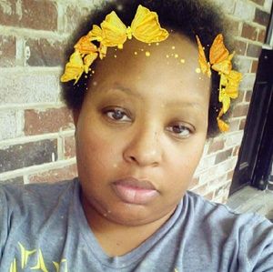 Meet your Posher, Carrie