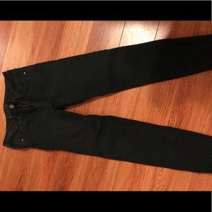 Black Zara cropped skinnies