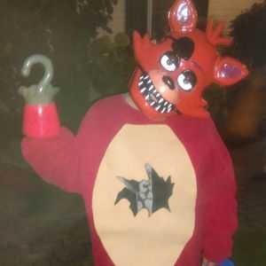 Meet your Posher, Elizabeth