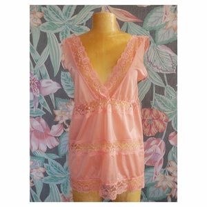 Tops - Vintage Peach Lace Lingerie Camisole Tank Tops - Vintage Peach Lace Lingerie Camisole Tank