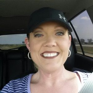 Meet your Posher, Carolyn