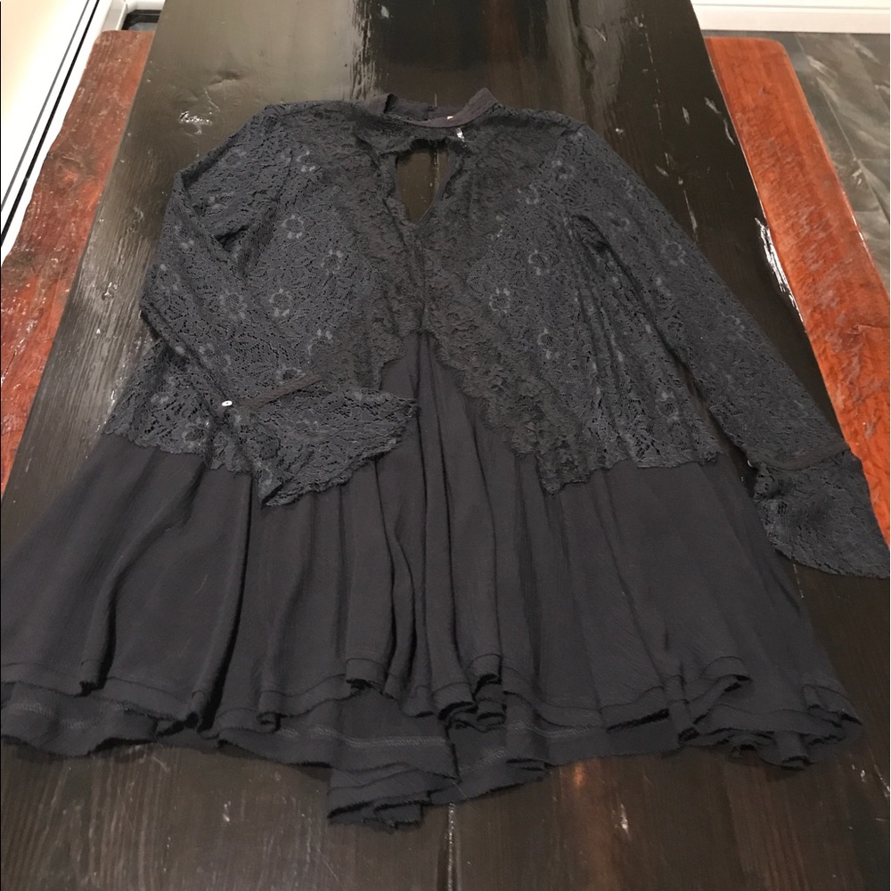 Long sleeve | lace | dress