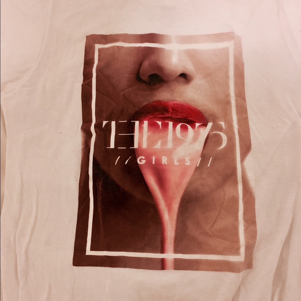 The 1975 tour shirt