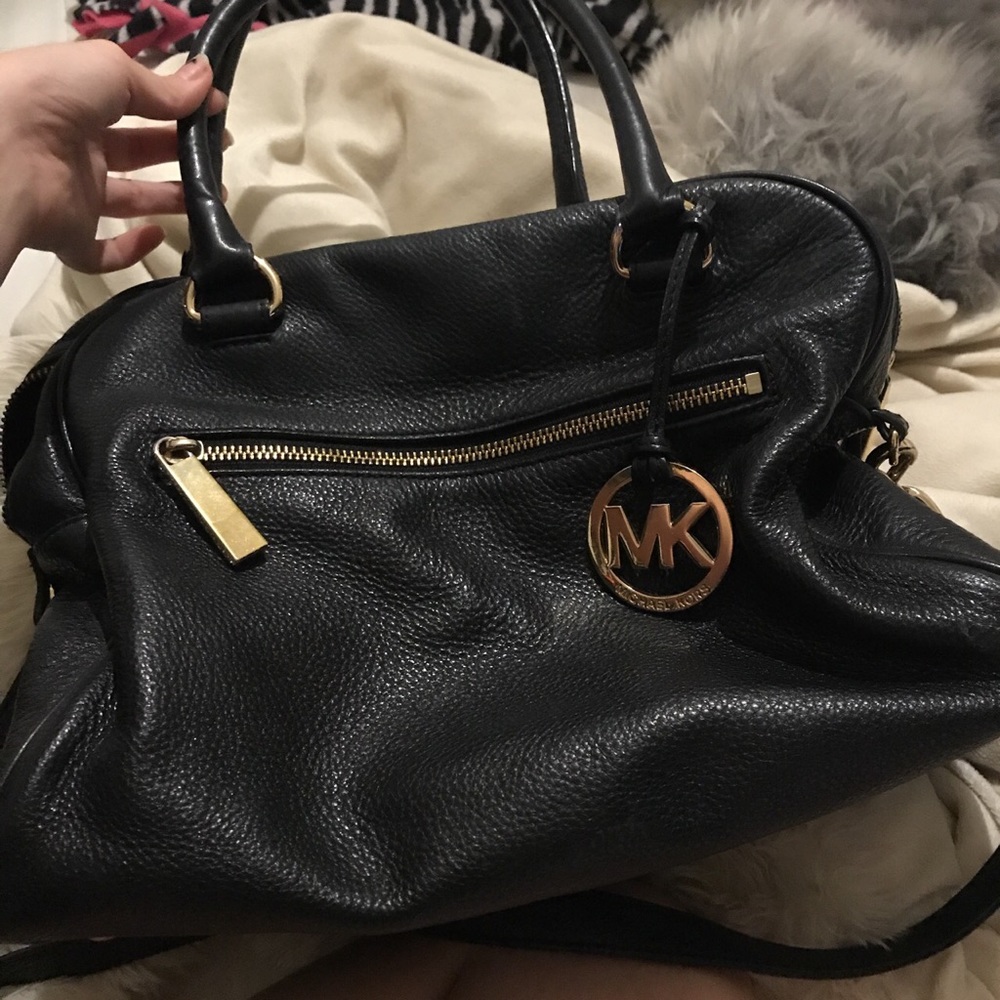 Michael kors black purse bag