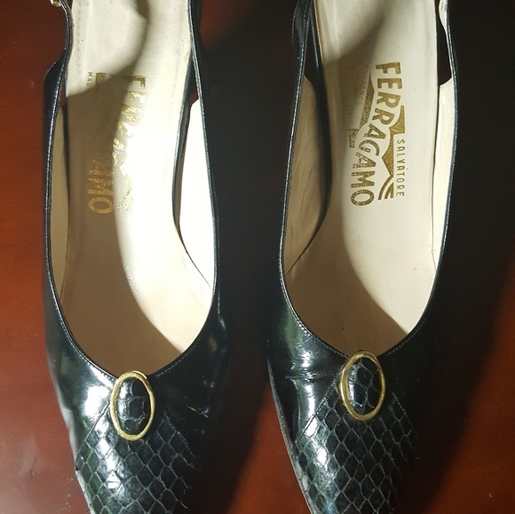 Salvatore Ferragamo heels - Picture 1 of 5
