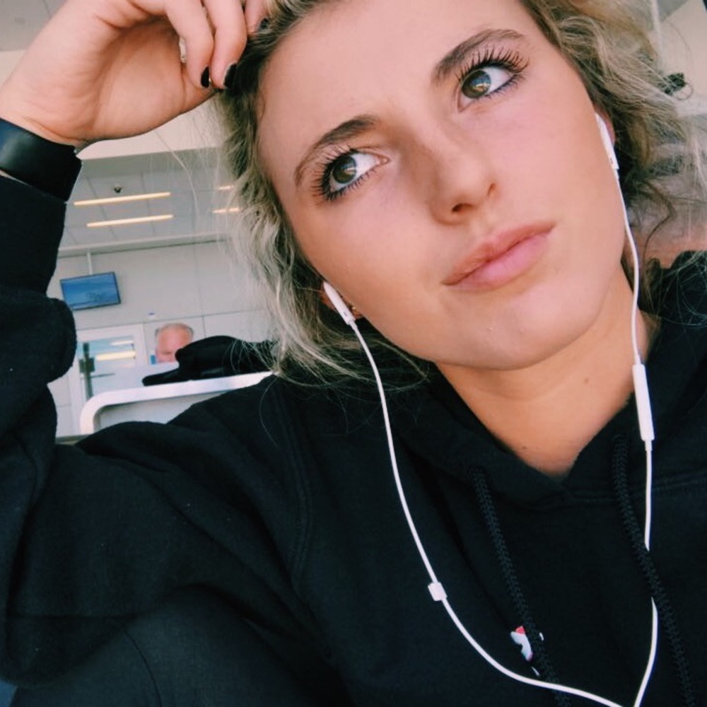 Meet your Posher, Chloe