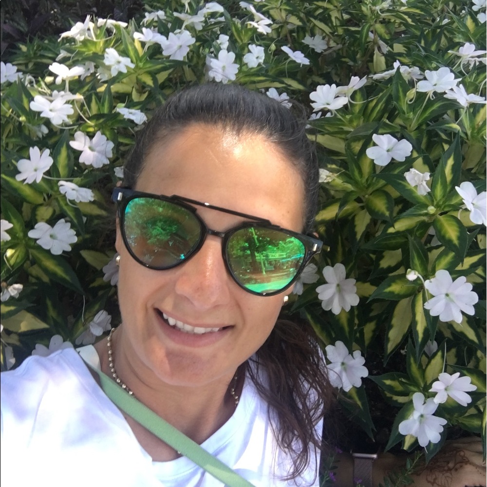 Meet your Posher, Maria