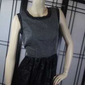 Cute Pinstripe Dress with Lace Detail Small NWOT