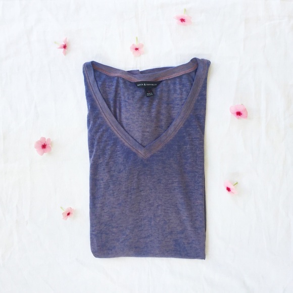 SOLD - ROCK & REPUBLIC | Boyfriend Tee - Picture 2 of 7