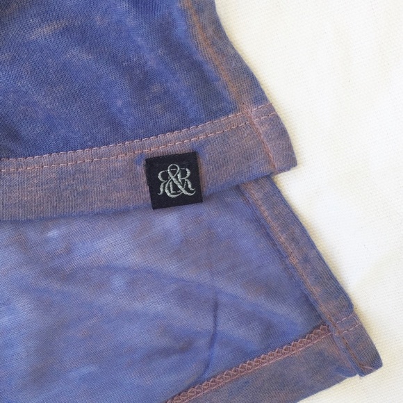 SOLD - ROCK & REPUBLIC | Boyfriend Tee - Picture 6 of 7