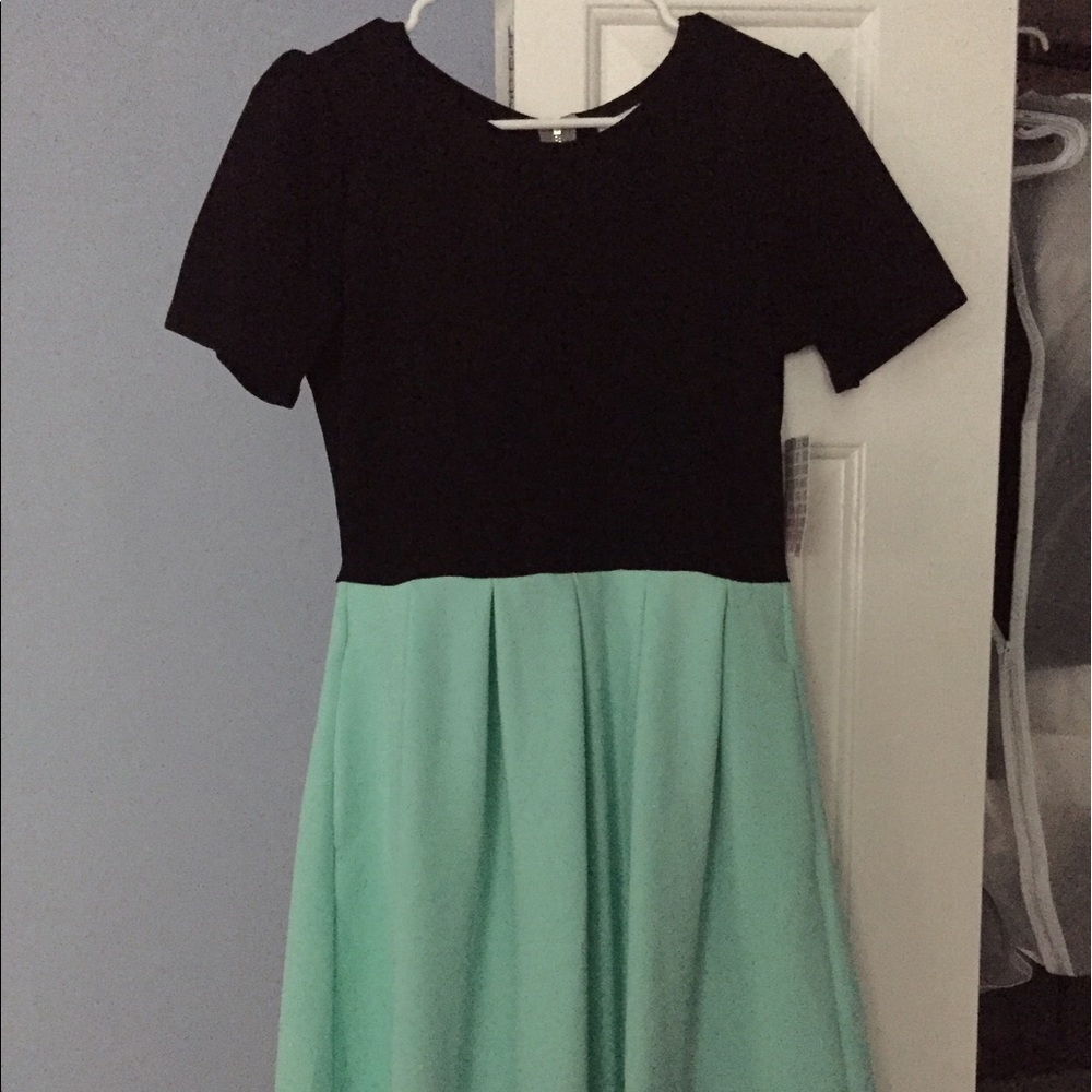Lularoe Amelia dress