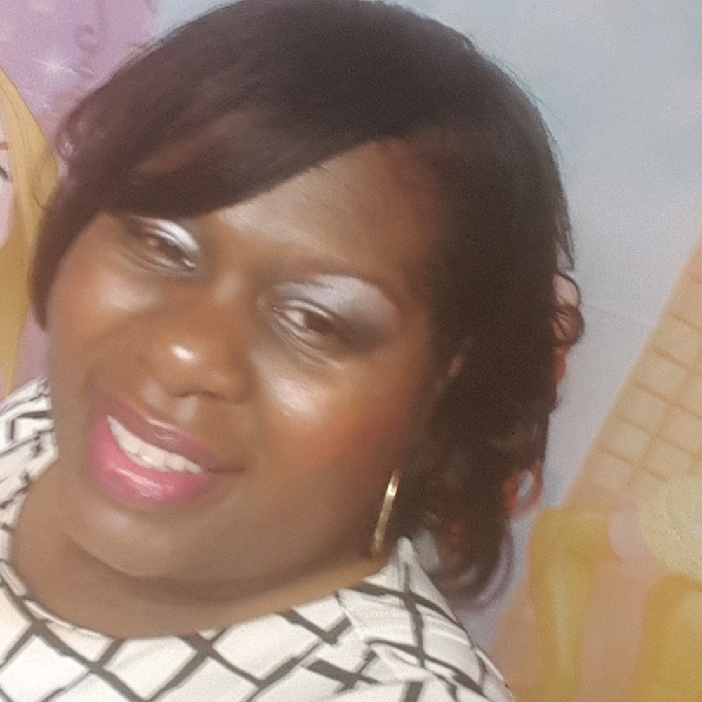 Meet your Posher, Kimberly