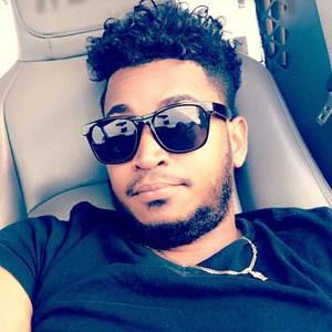 Meet your Posher, Carlos luis