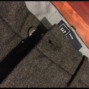 Gap men's slacks. Herringbone pattern. Size 34x32
