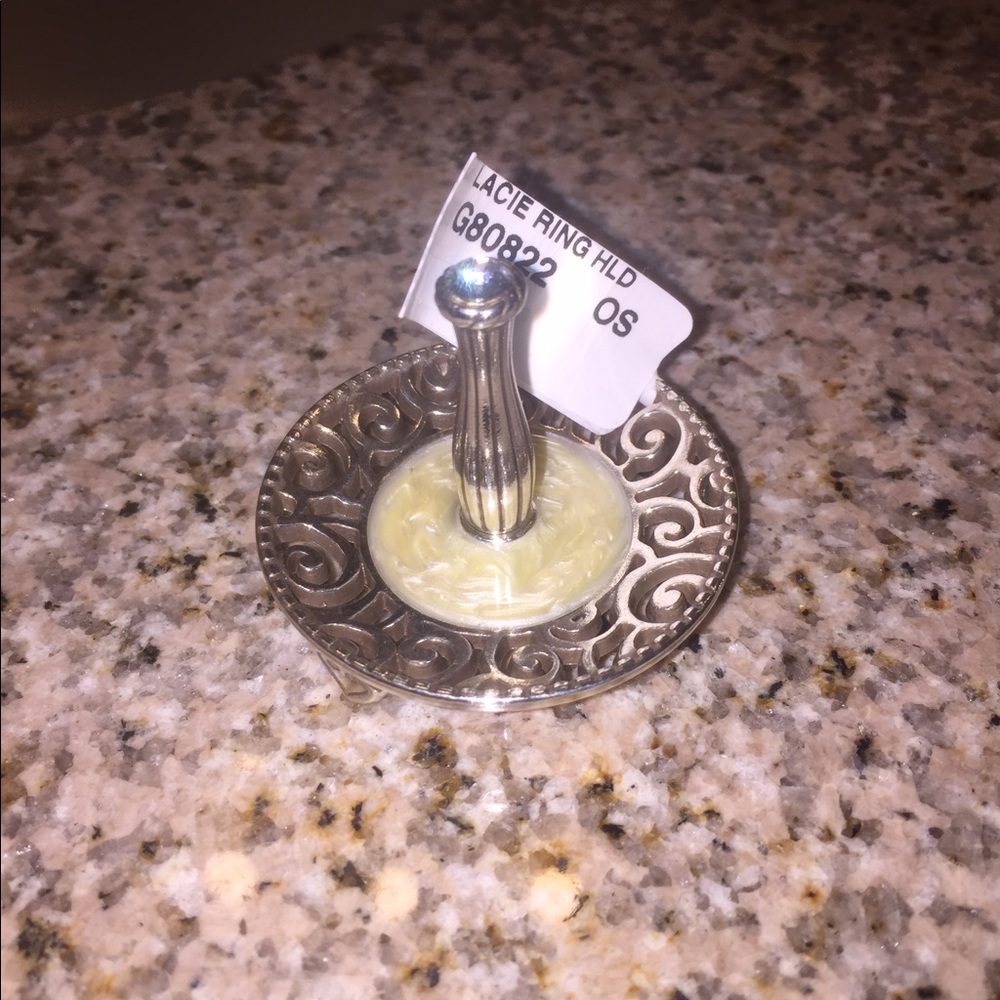 Brighton Lacie ring holder