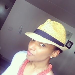 Meet your Posher, Candice