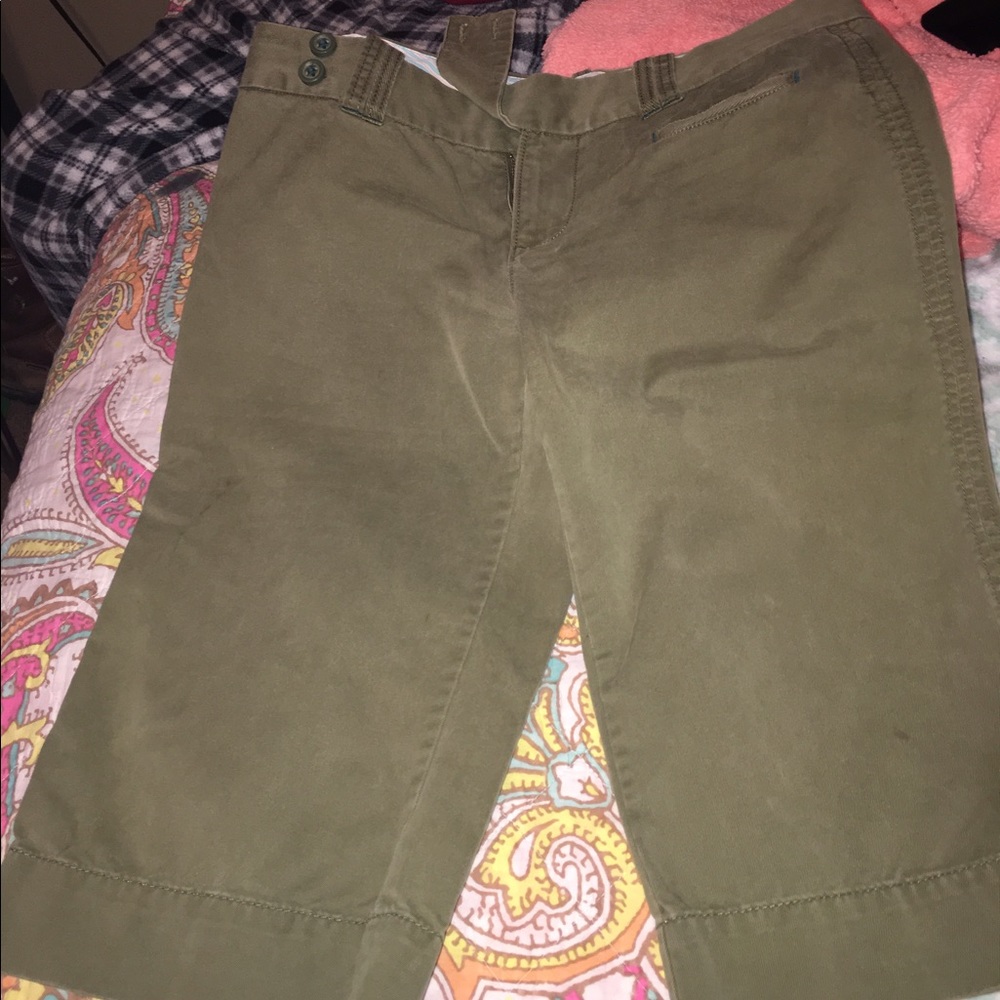 Capris - Picture 3 of 3