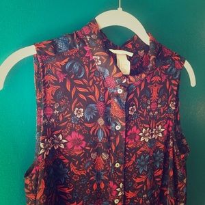 H&M floral sleeveless button down