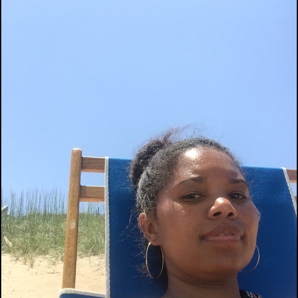 Meet your Posher, Emily