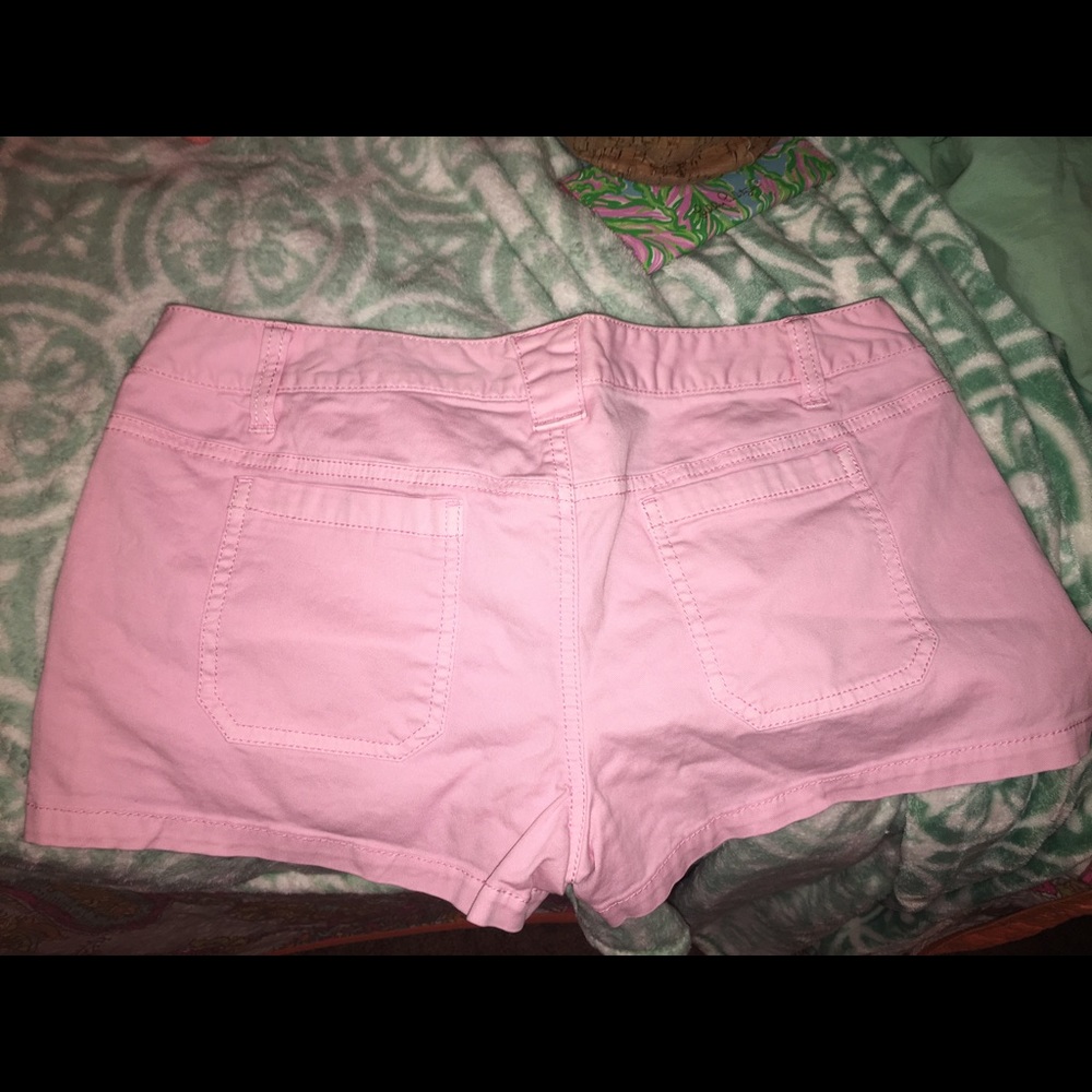 Assorted shorts - Picture 2 of 4