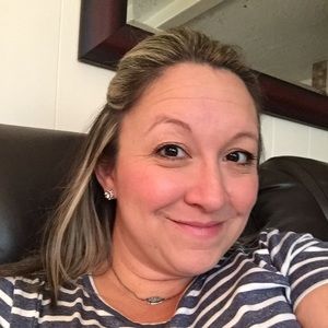 Meet your Posher, Angela