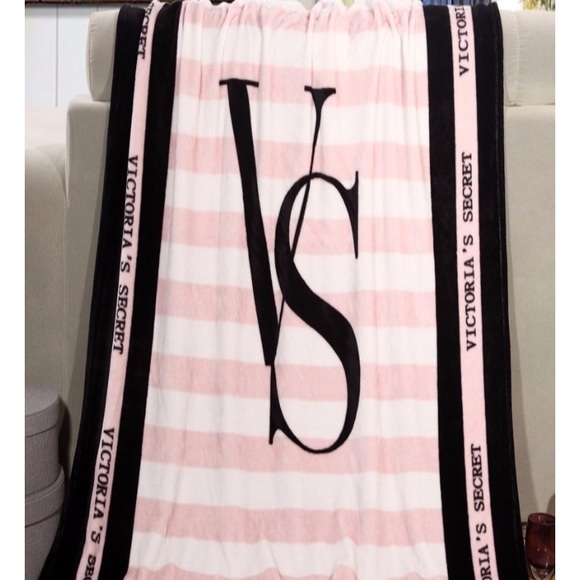 Victoria secret blanket SOLD!!! - Picture 2 of 3