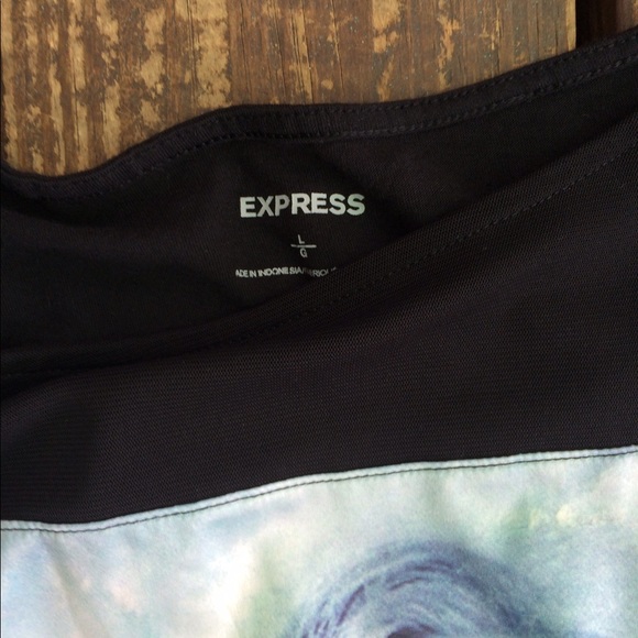 Express Summer Top Large - Picture 3 of 3