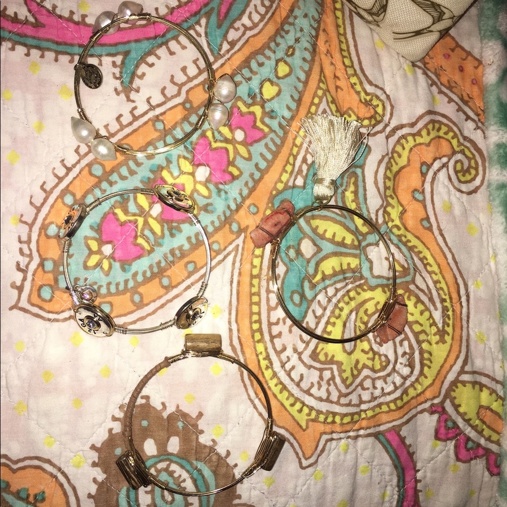 Assorted bracelets - Picture 5 of 8