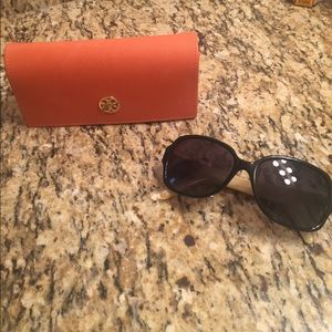 Polarized Tory Burch sunglasses - firm price
