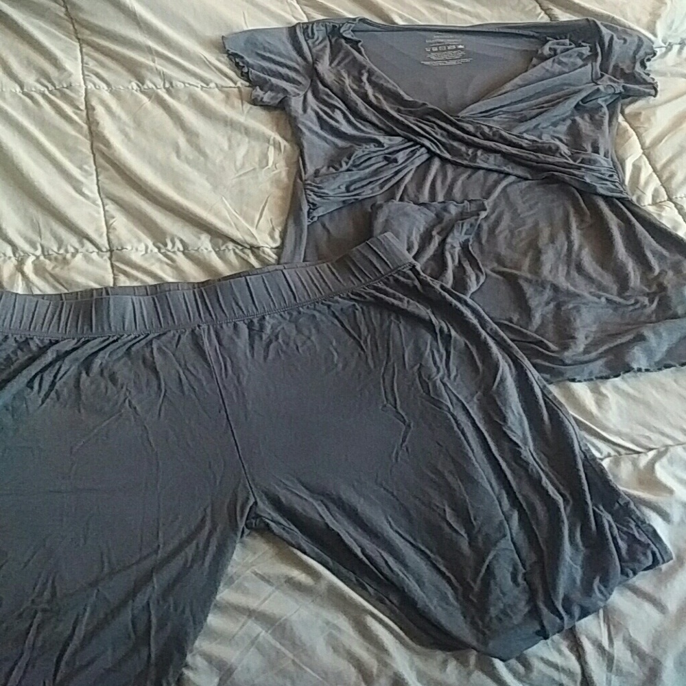 Maternity/Nursing PJs - Super Comfy!