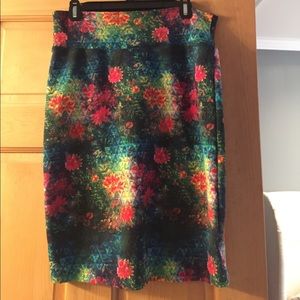 LuLaRoe Cassie skirt