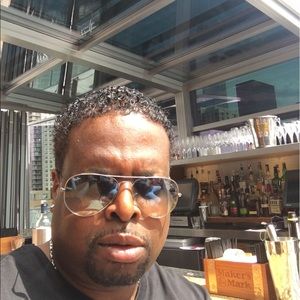 Meet your Posher, Travis