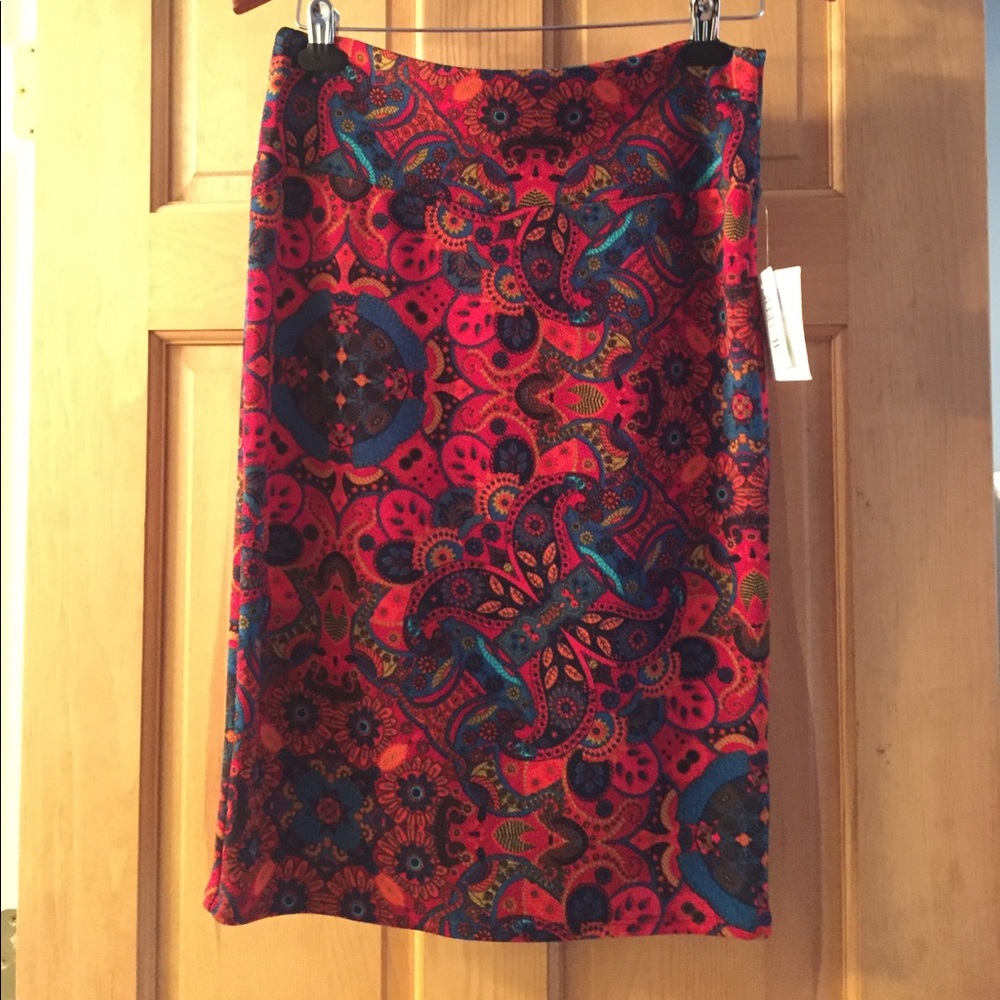 LuLaRoe Cassie skirt