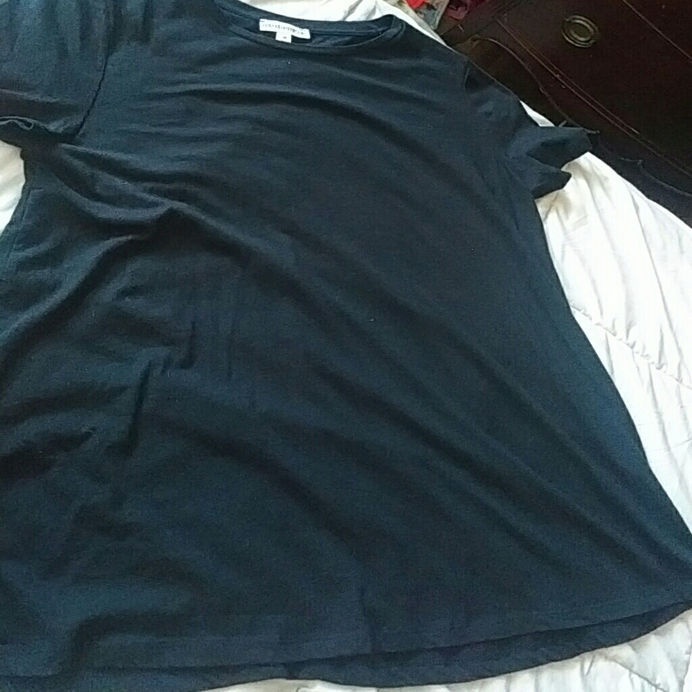 Basic black short sleeve T-shirt