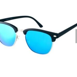 Meet your Posher, Marcus